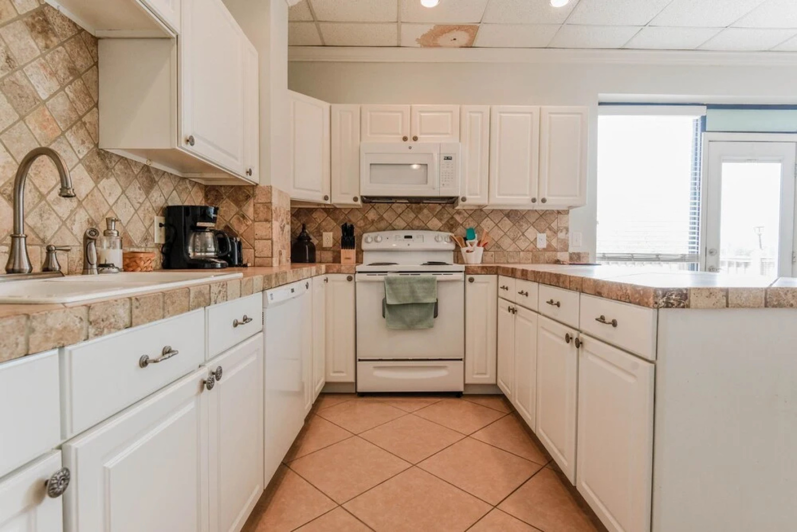 Overlooking The Marina At River Rocks Landing 1 Bedroom Condo