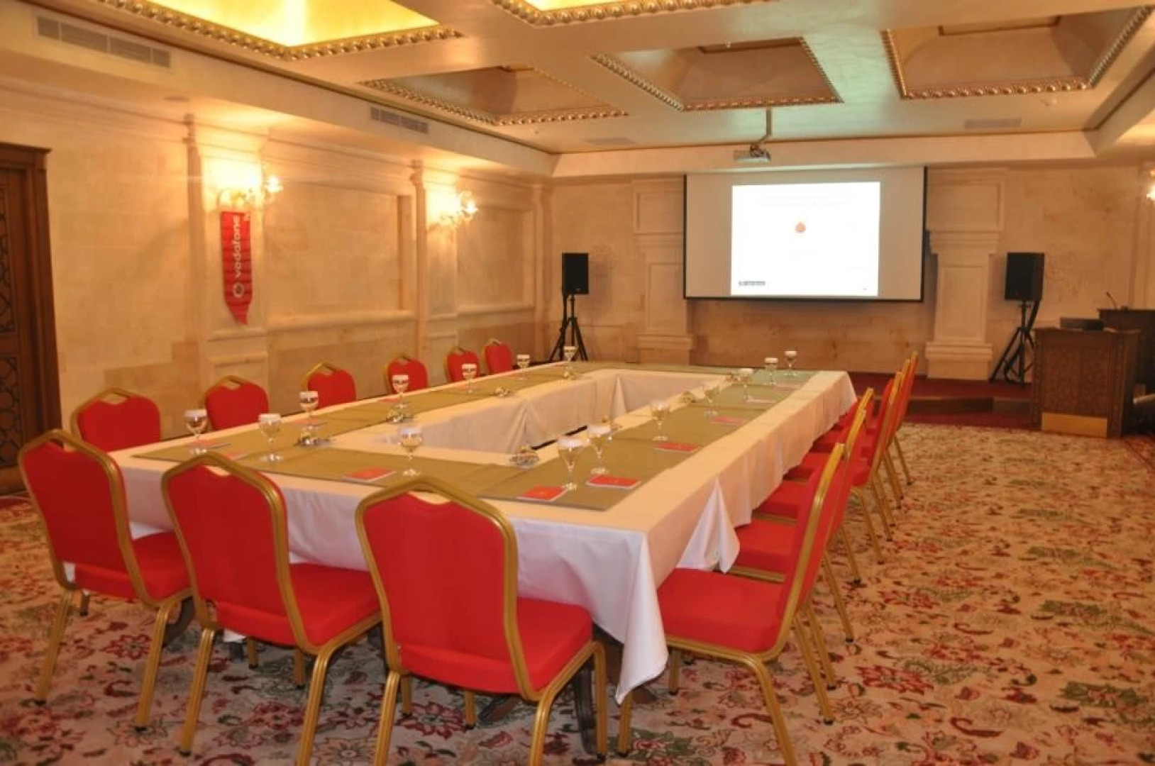 Izala Hotel - Boutique Class