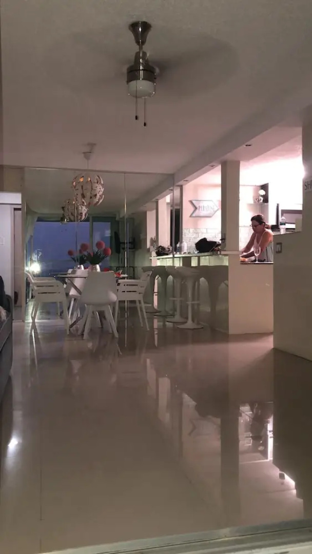 Ocean View Gorgeous 1 Bedroom Apt