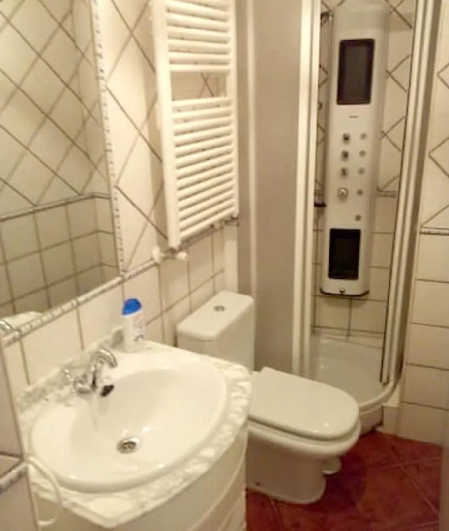 House With 3 Bedrooms in Guisando