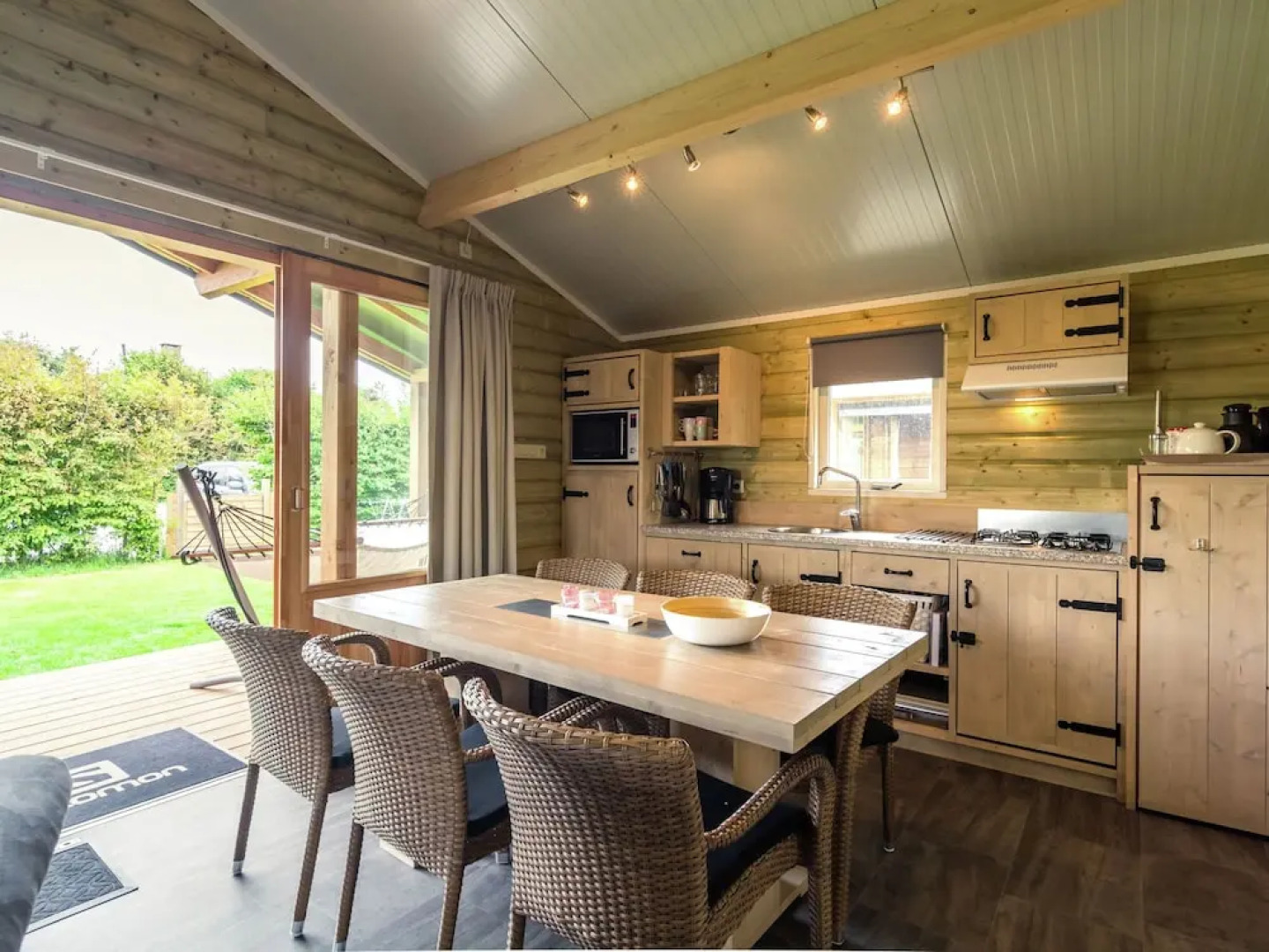 Modern Cabin Near Sea in Oosterend Terschelling