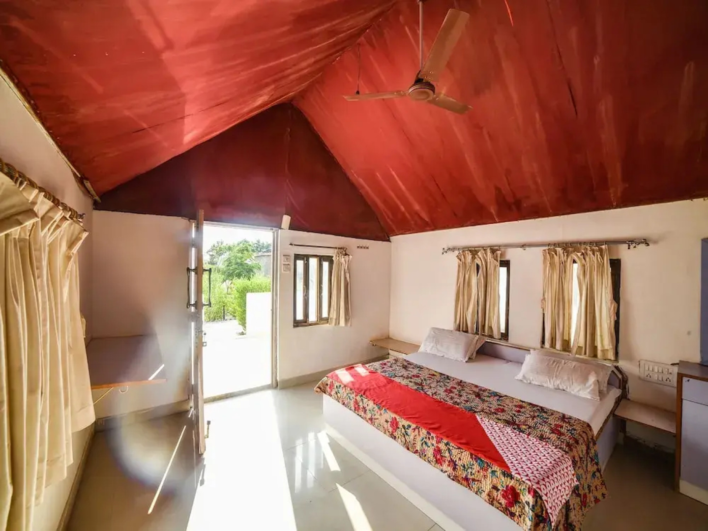 Kf Resorts By OYO Rooms