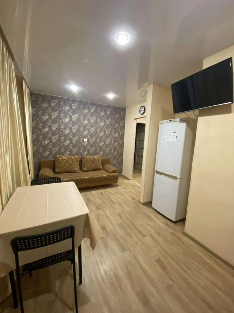 Желтый Нарцисс на улице Пархоменко