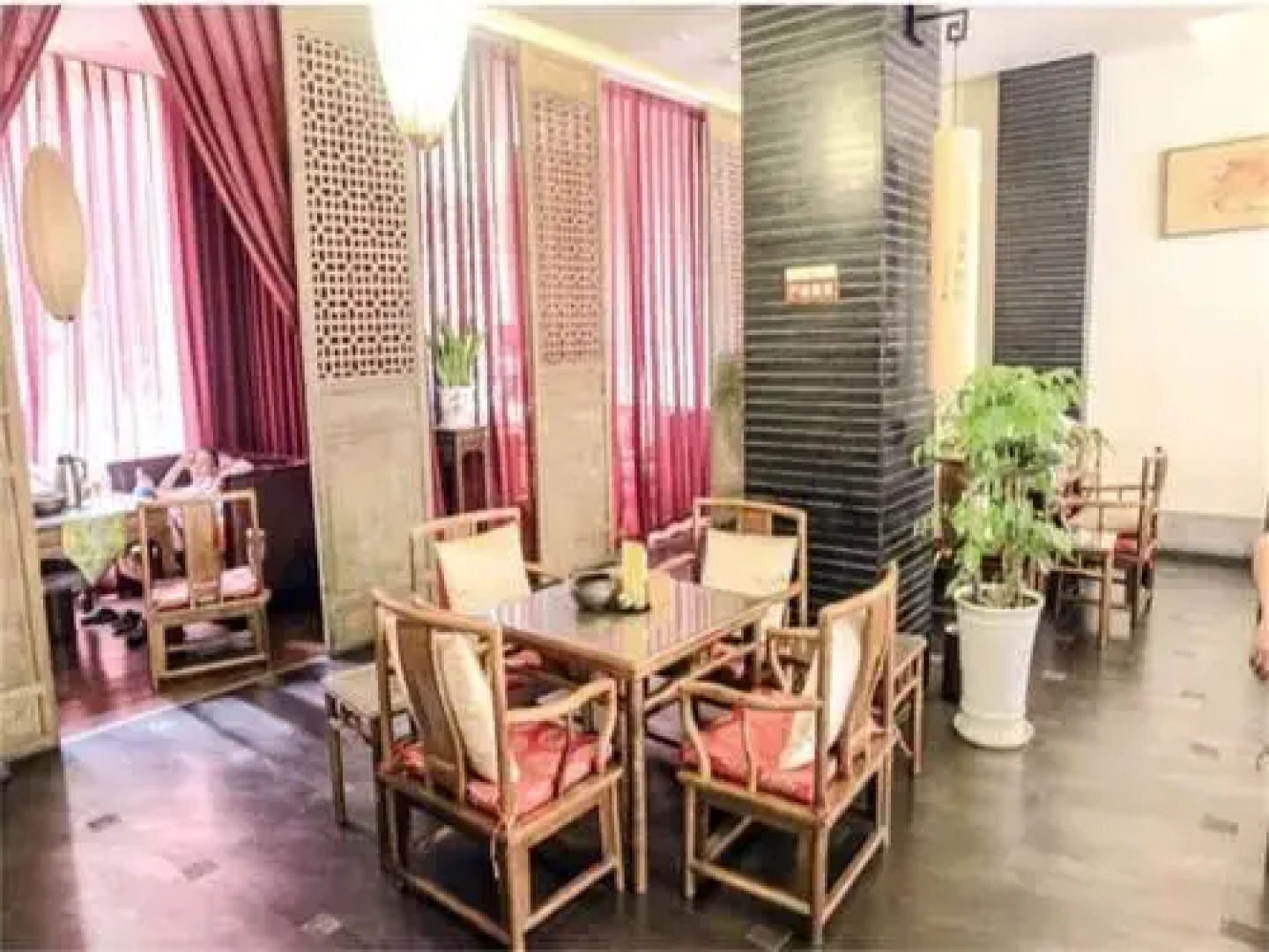 自贡江南印象酒店