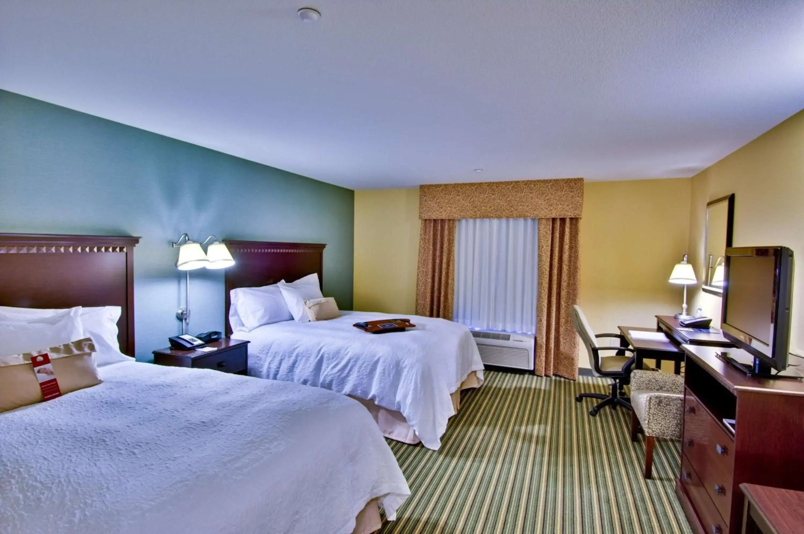 Hampton Inn & Suites Moreno Valley