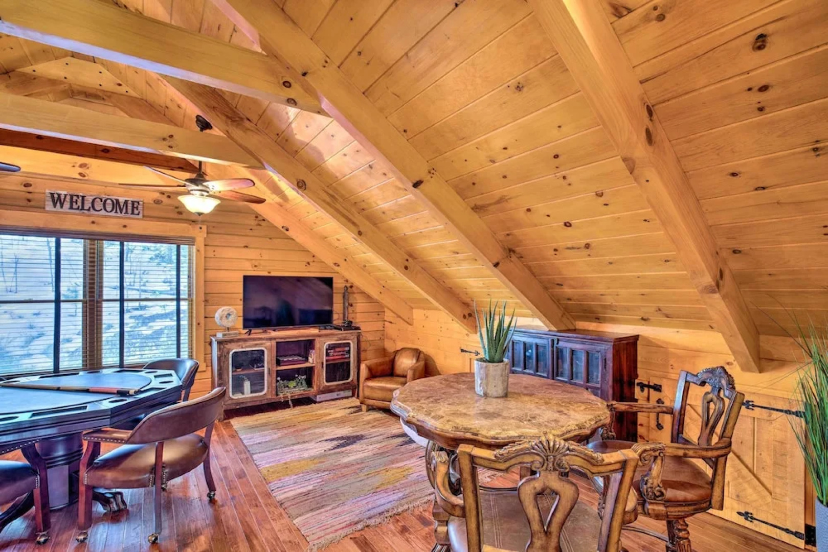 Luxury Mountain Cabin w/ Furnished Deck + Views!