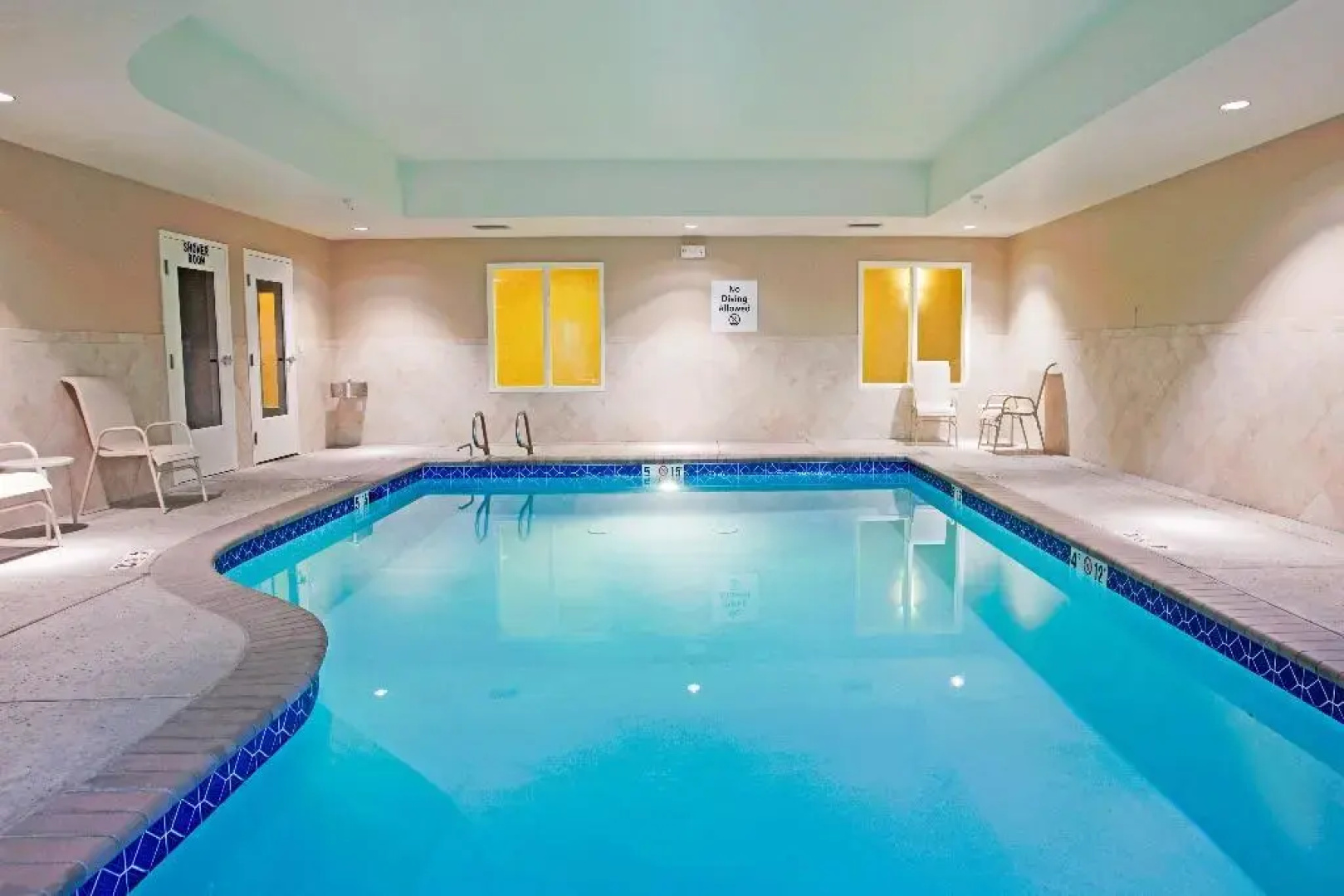 Holiday Inn Express And Suites - Reno Airport