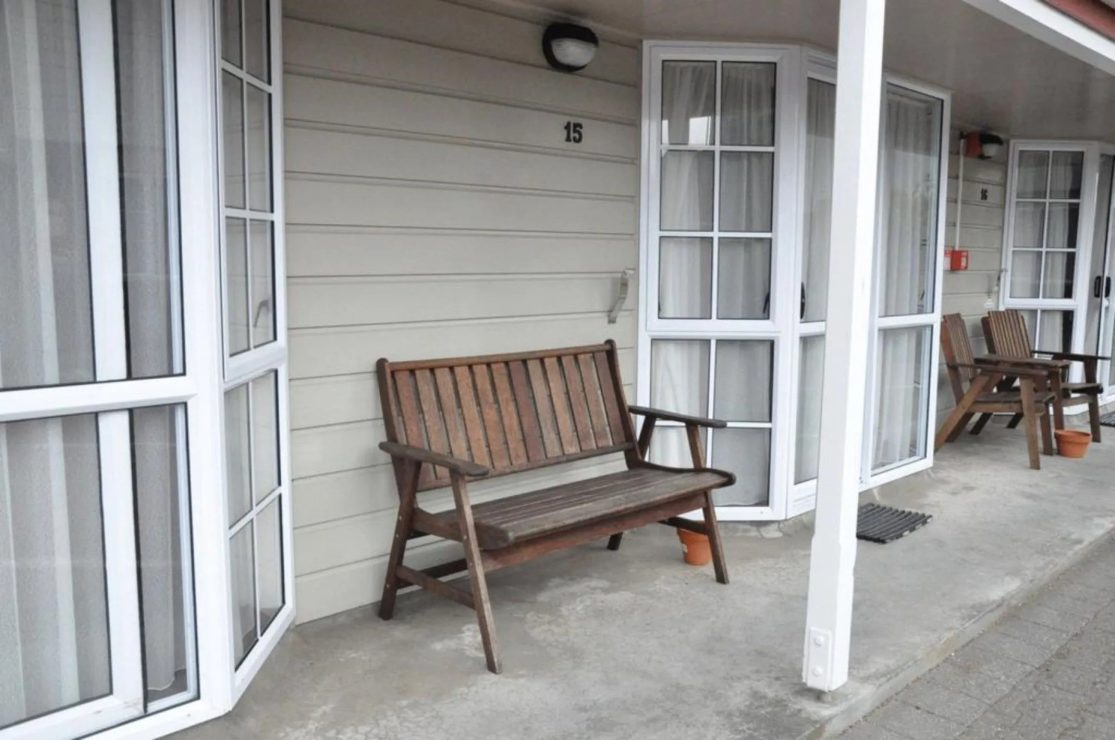 Settlers Motor Lodge