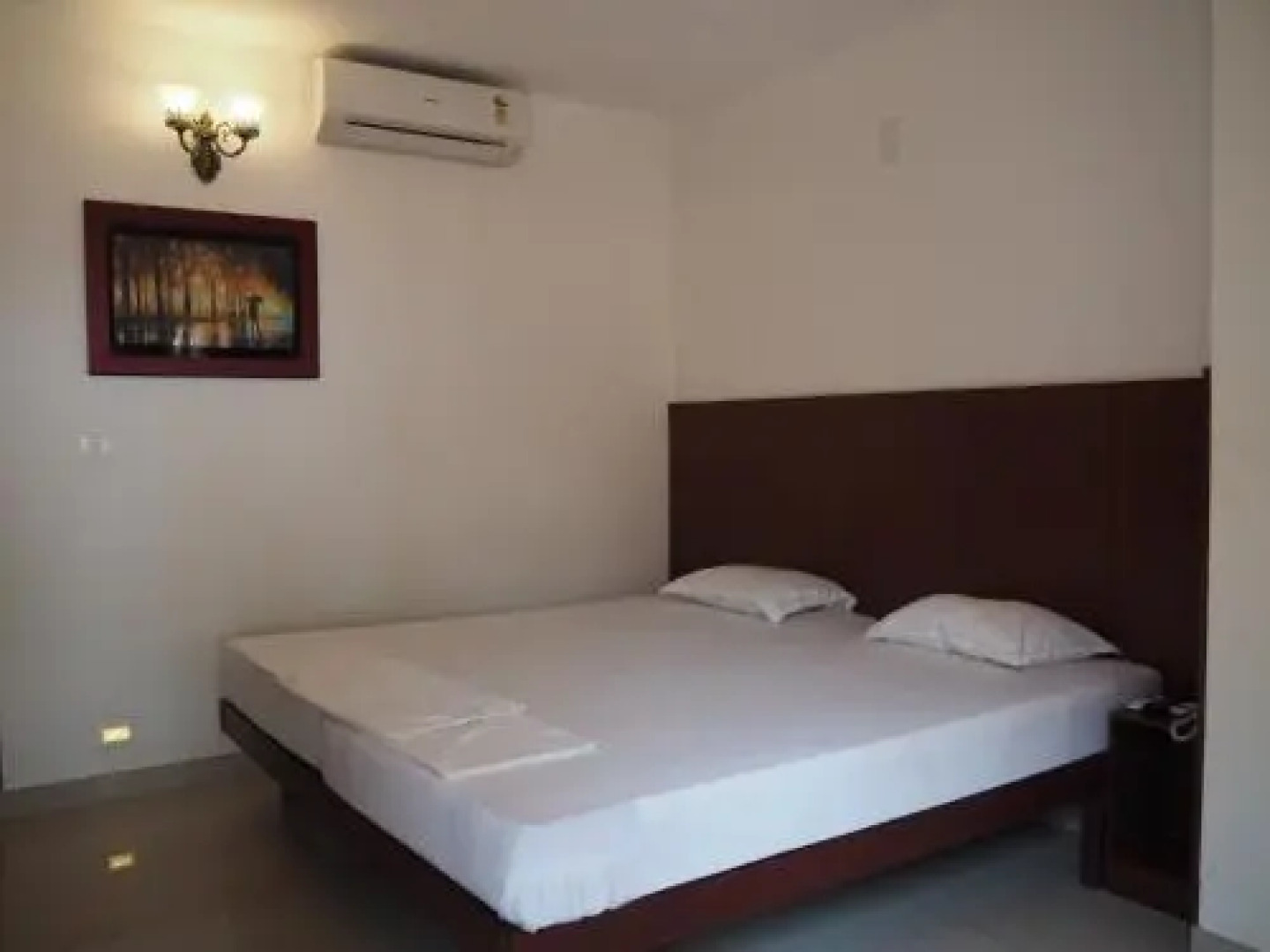 Kan Bay Beach Resort