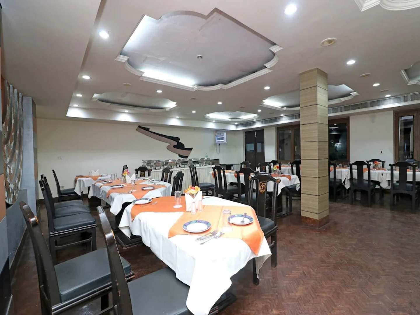 OYO 22269 Hotel Landmark Plaza
