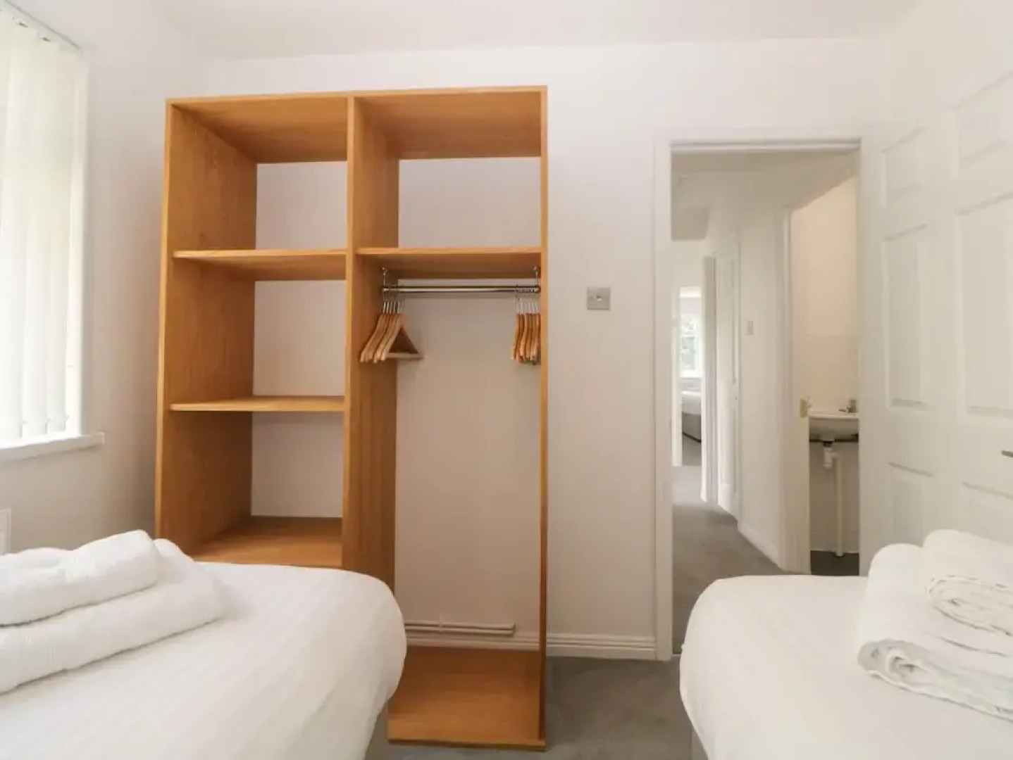 Harcombe House Bungalow 6