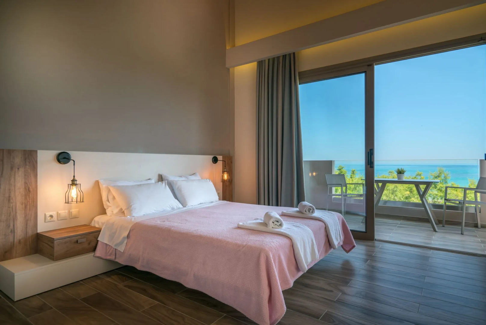 Zante Fiore Beach Studios