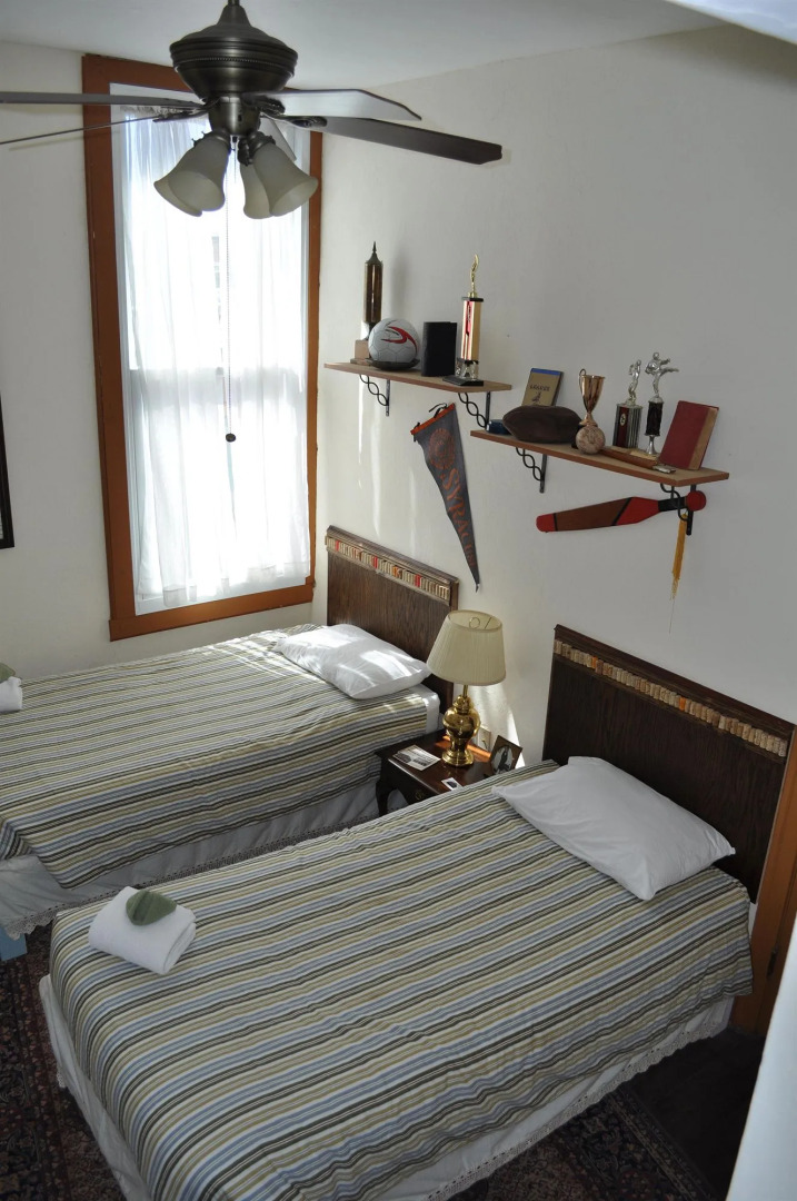 Historic Grand Canyon Hotel