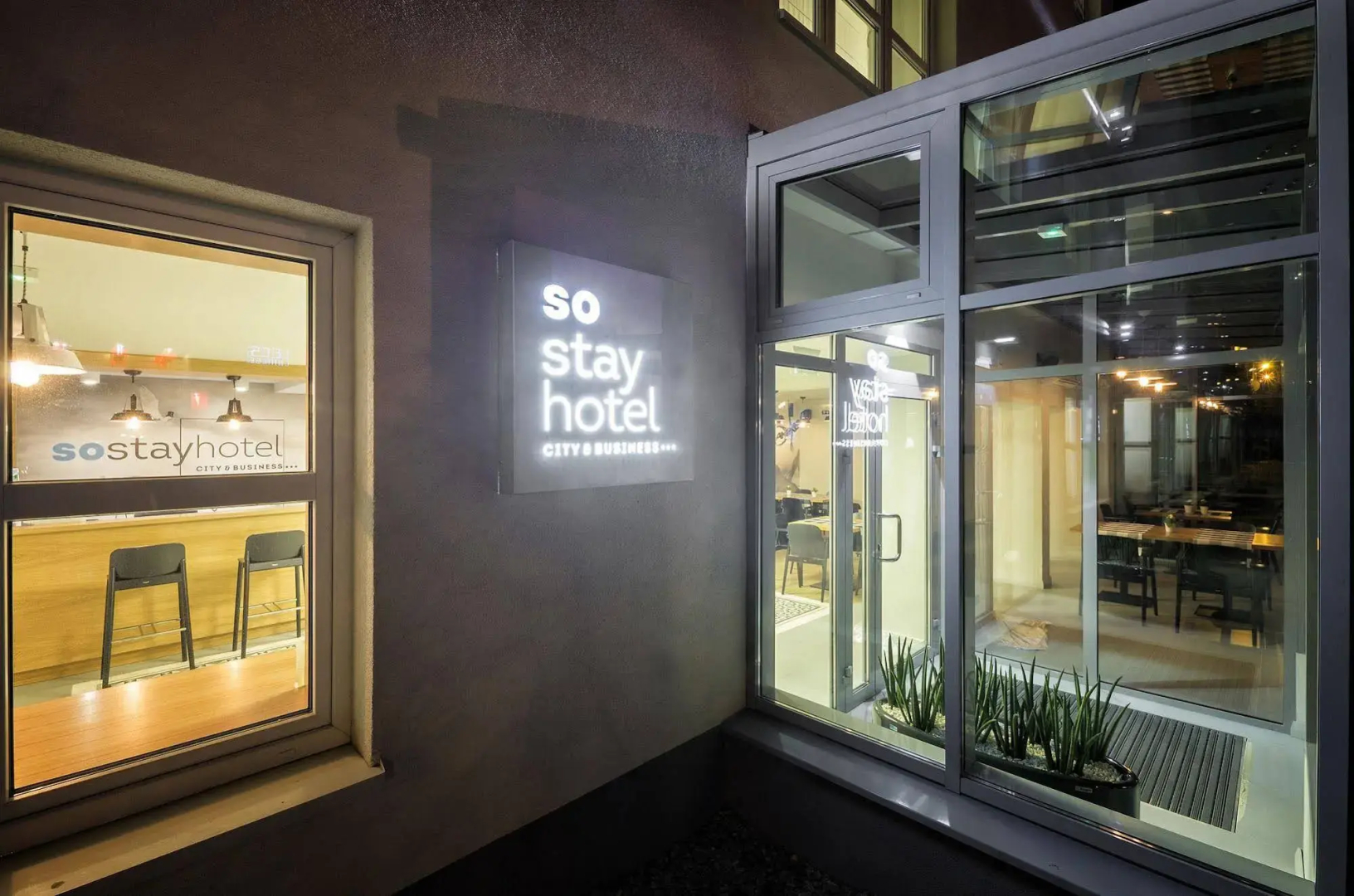 So Stay Hotel
