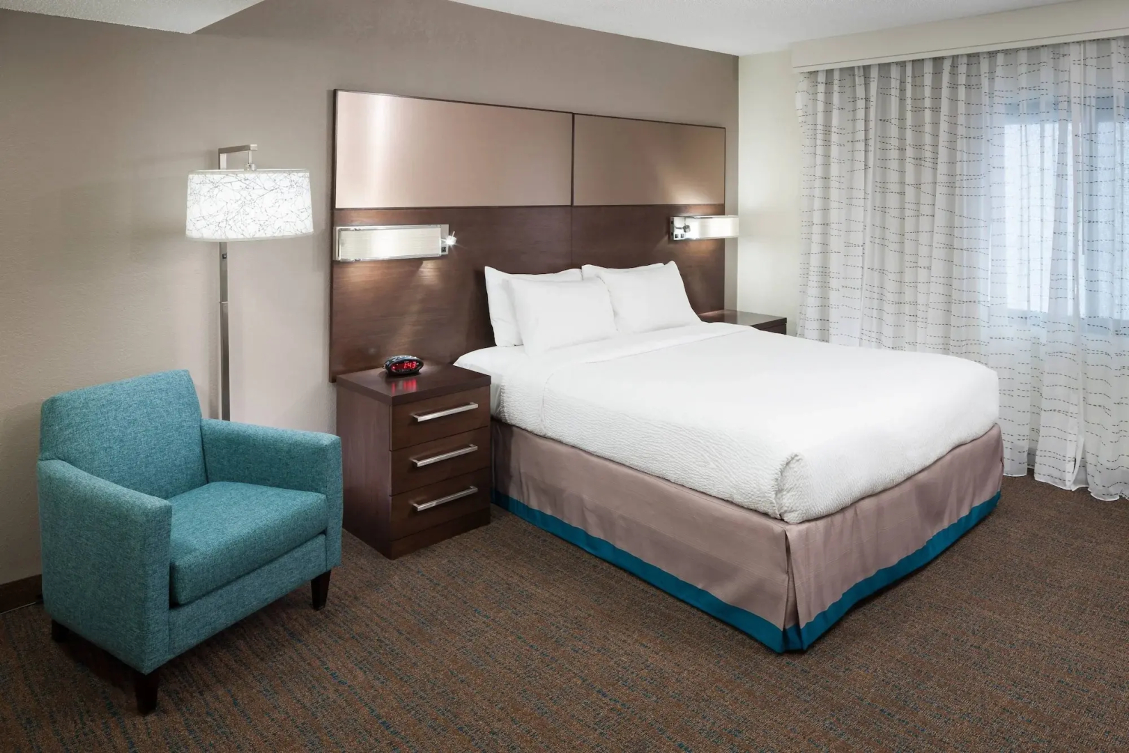 Residence Inn by Marriott Kansas City Country Club Plaza