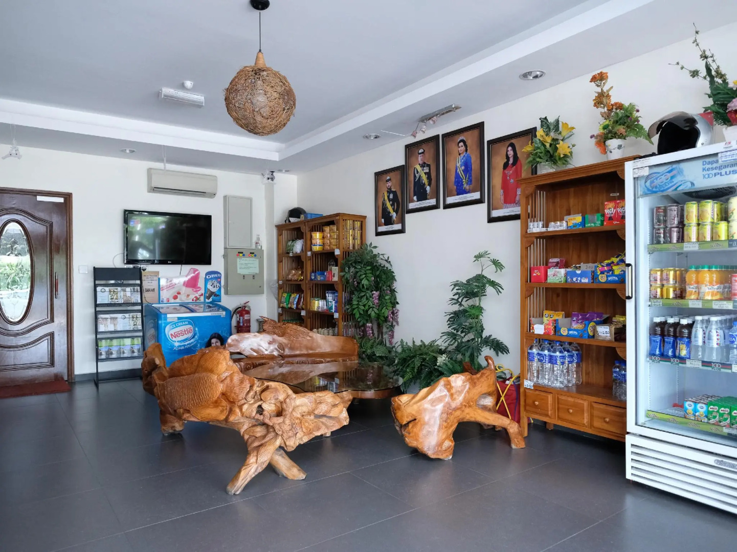 The Fern Lodge (Sanitized Stay)