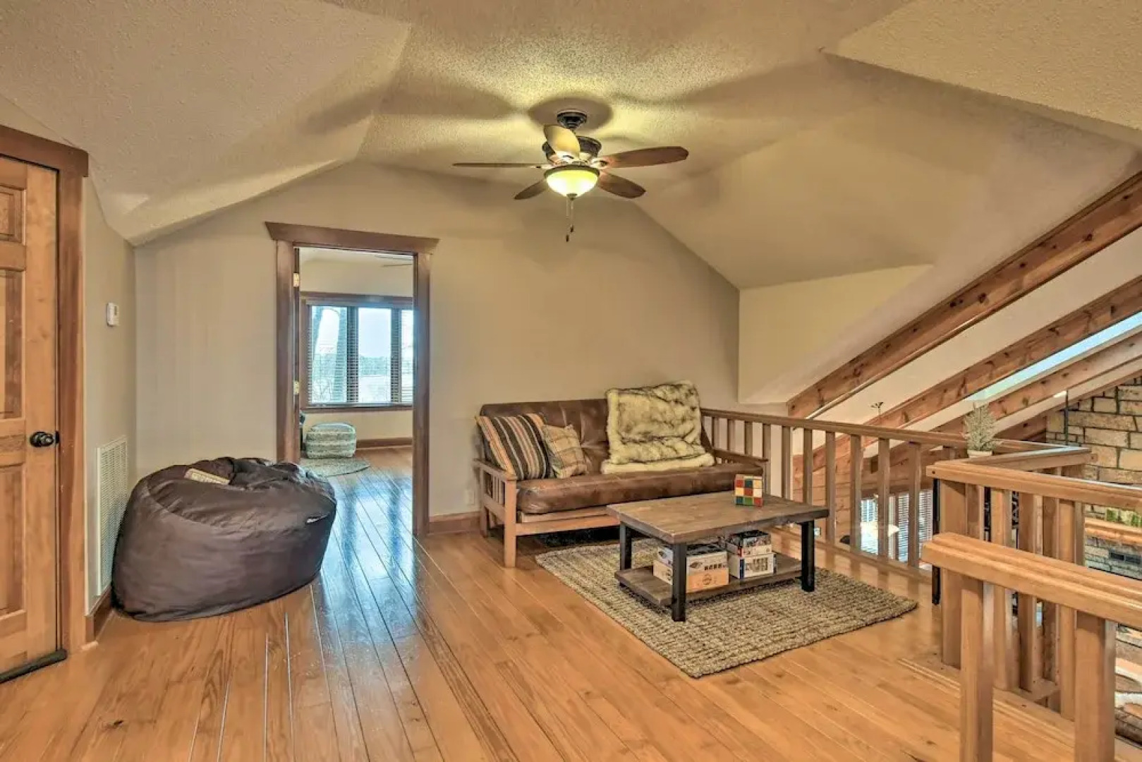 Hot Tub, Grill: Hilltop Log Cabin in Hot Springs!