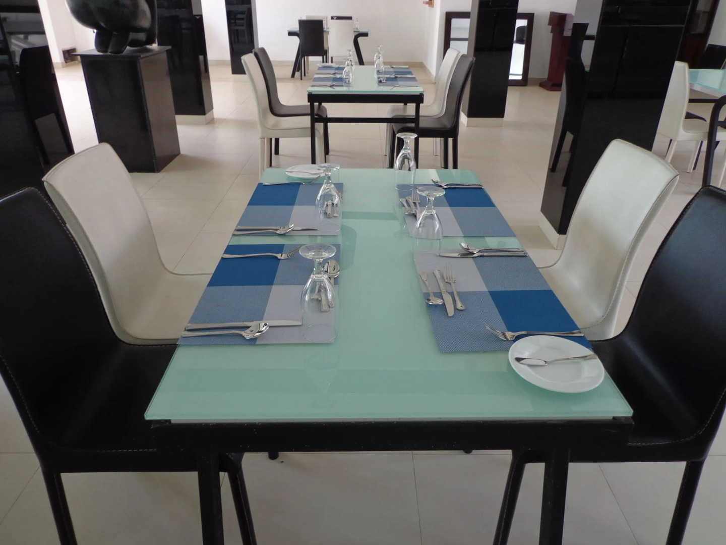 Earl's Red Passikudah