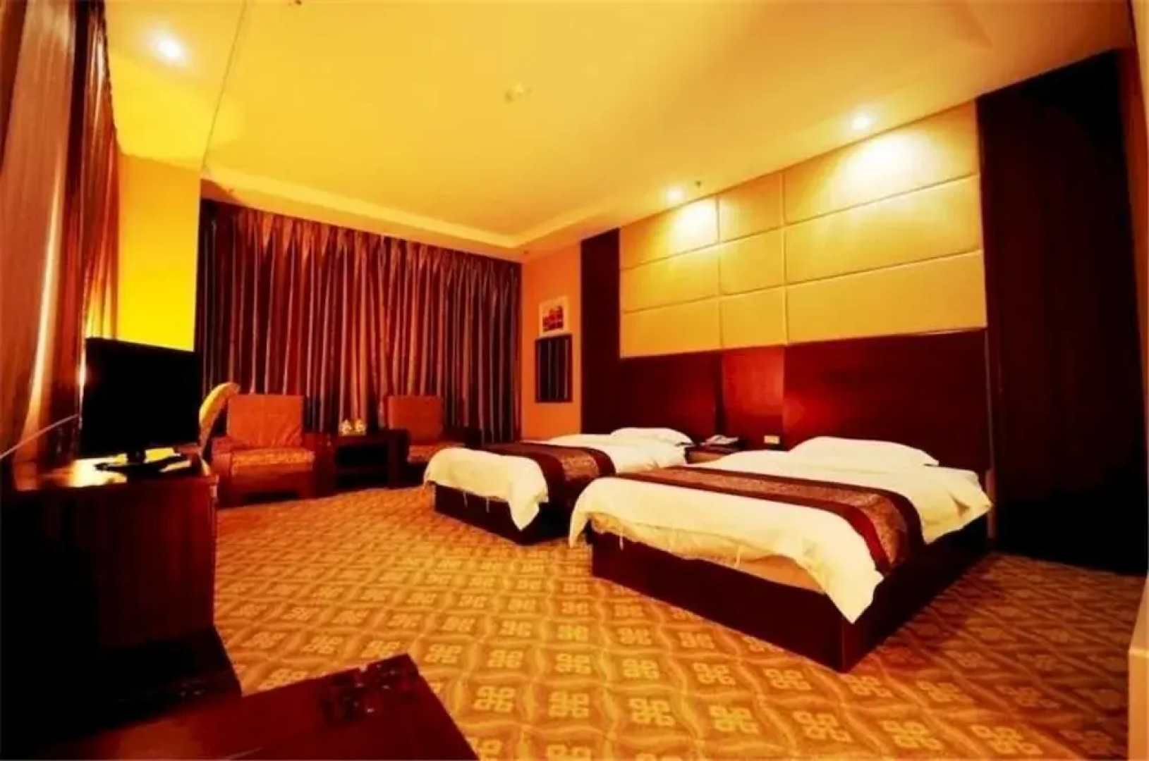 Tian Yuan Holiday Hotel