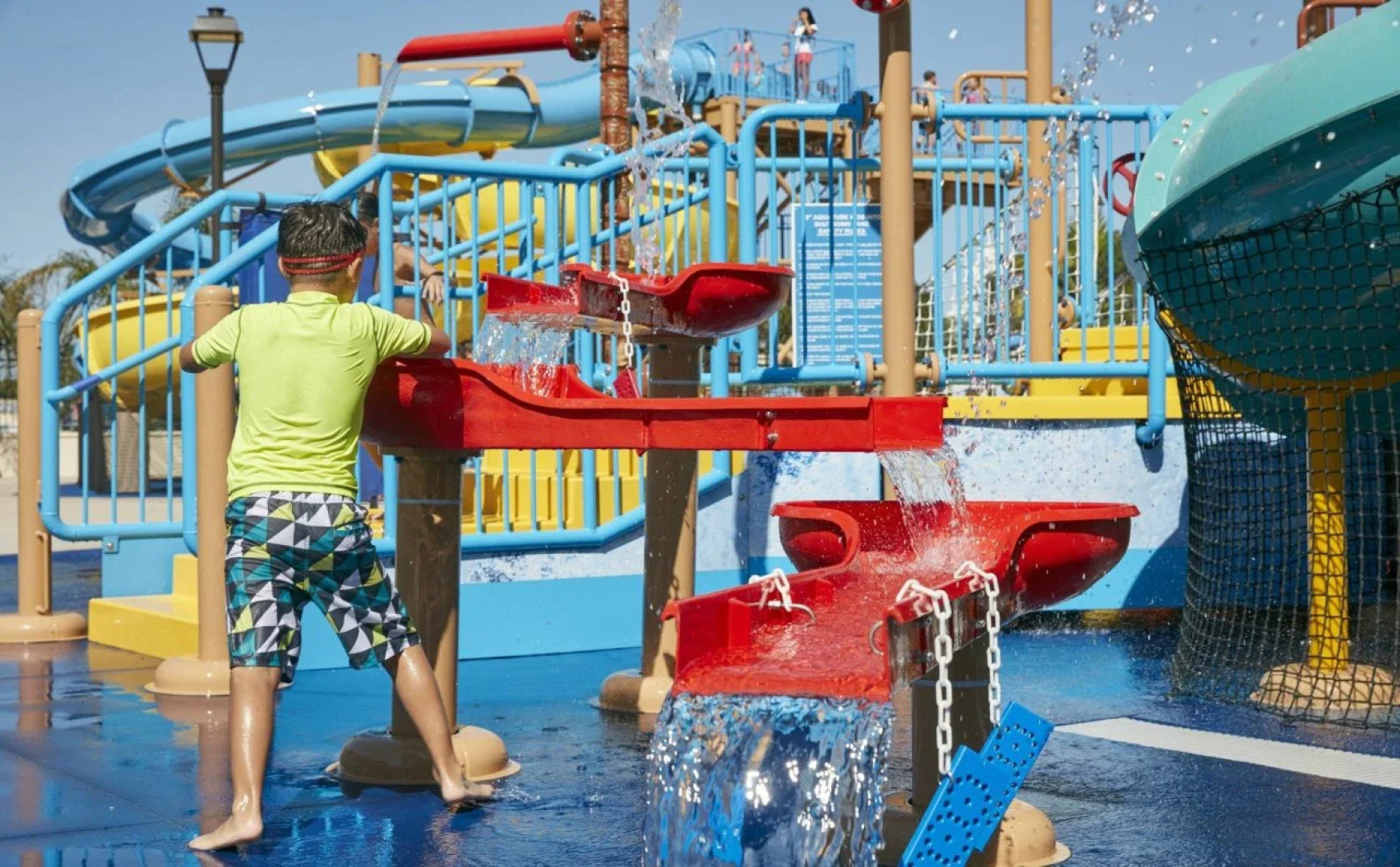 Courtyard by Marriott Anaheim Theme Park Entrance