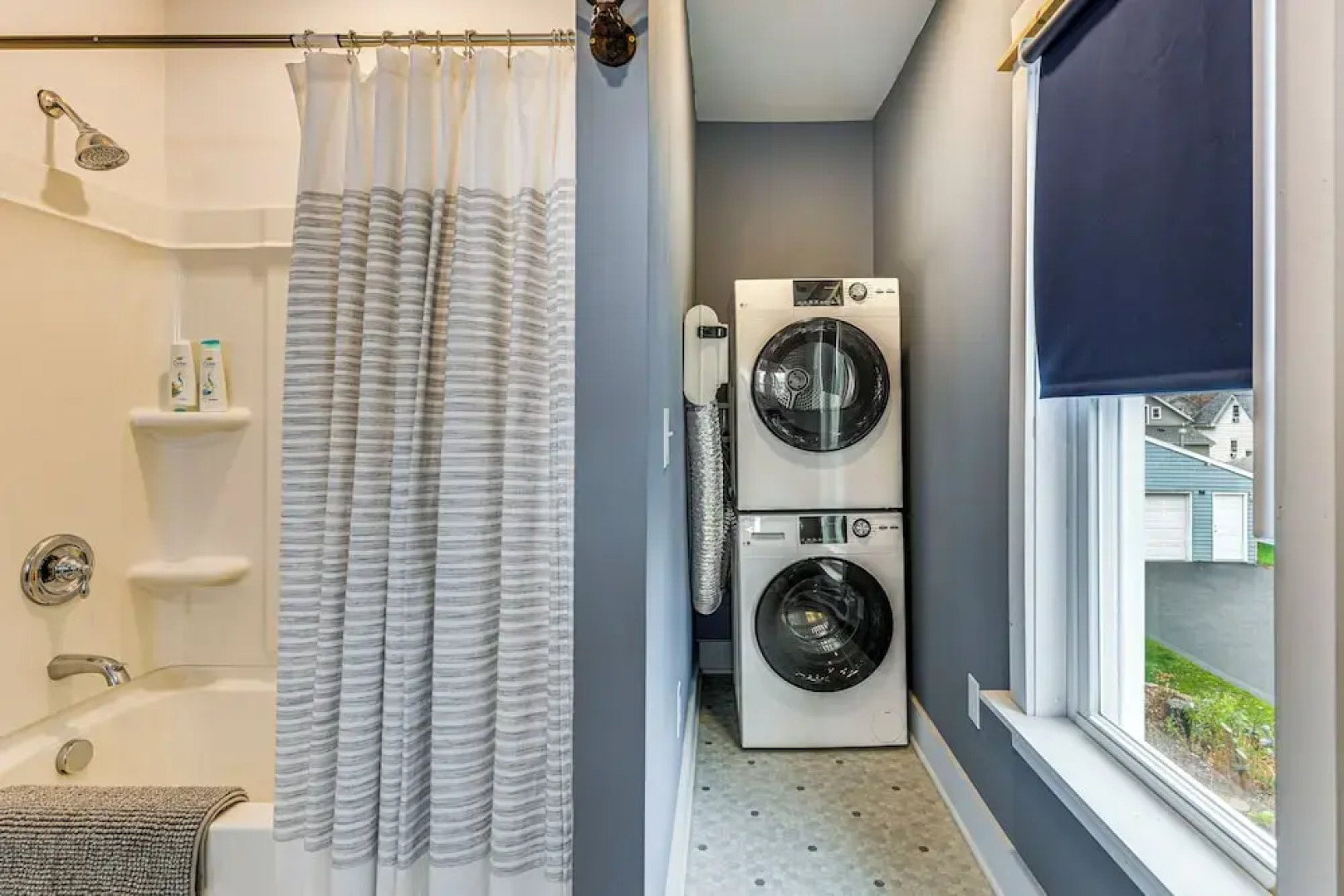 Newly Renovated Private Cottage Near Niagara River