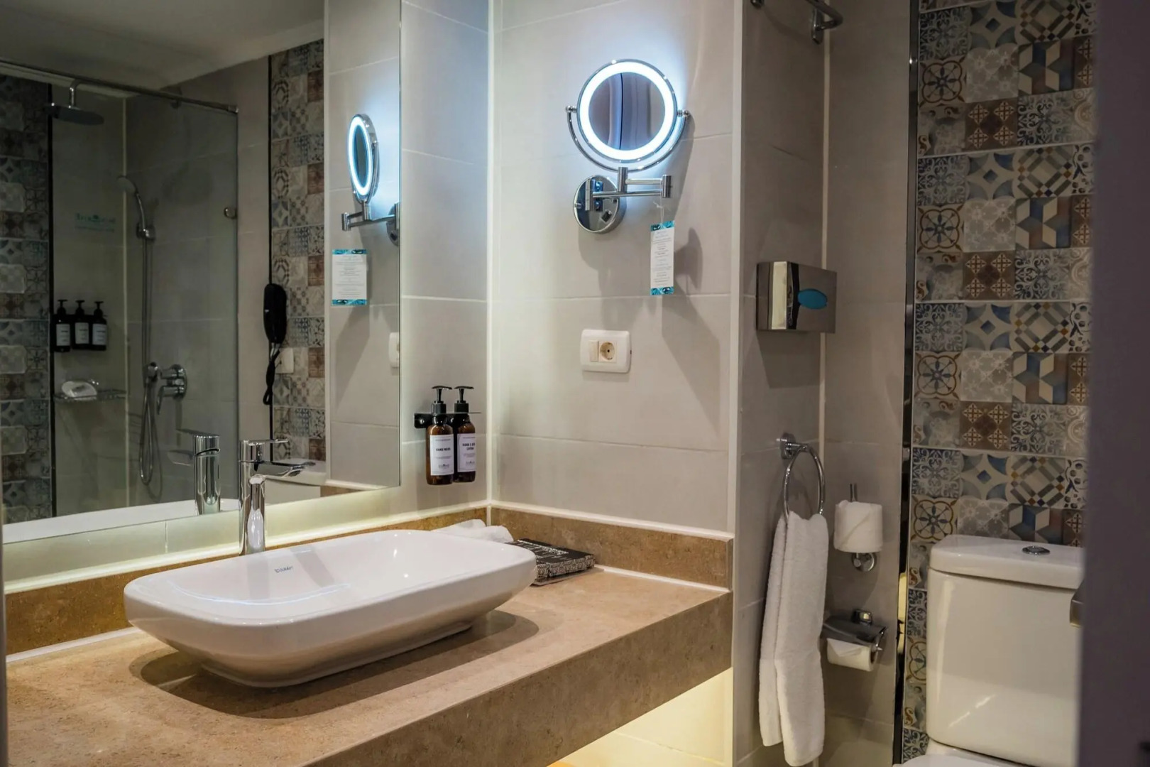 SUNRISE Alex Avenue Hotel