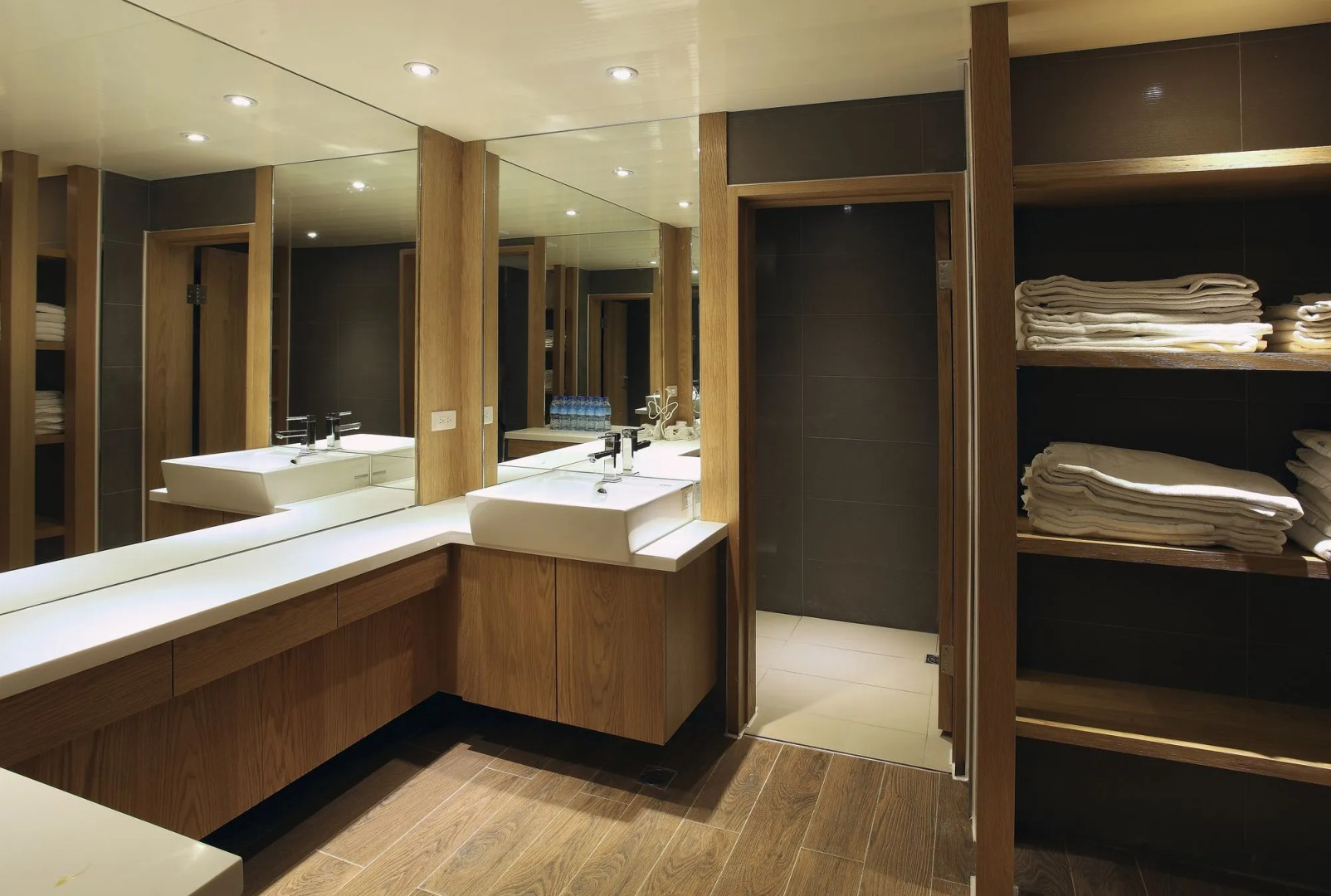 Lealea Garden Hotels - Sun Lake