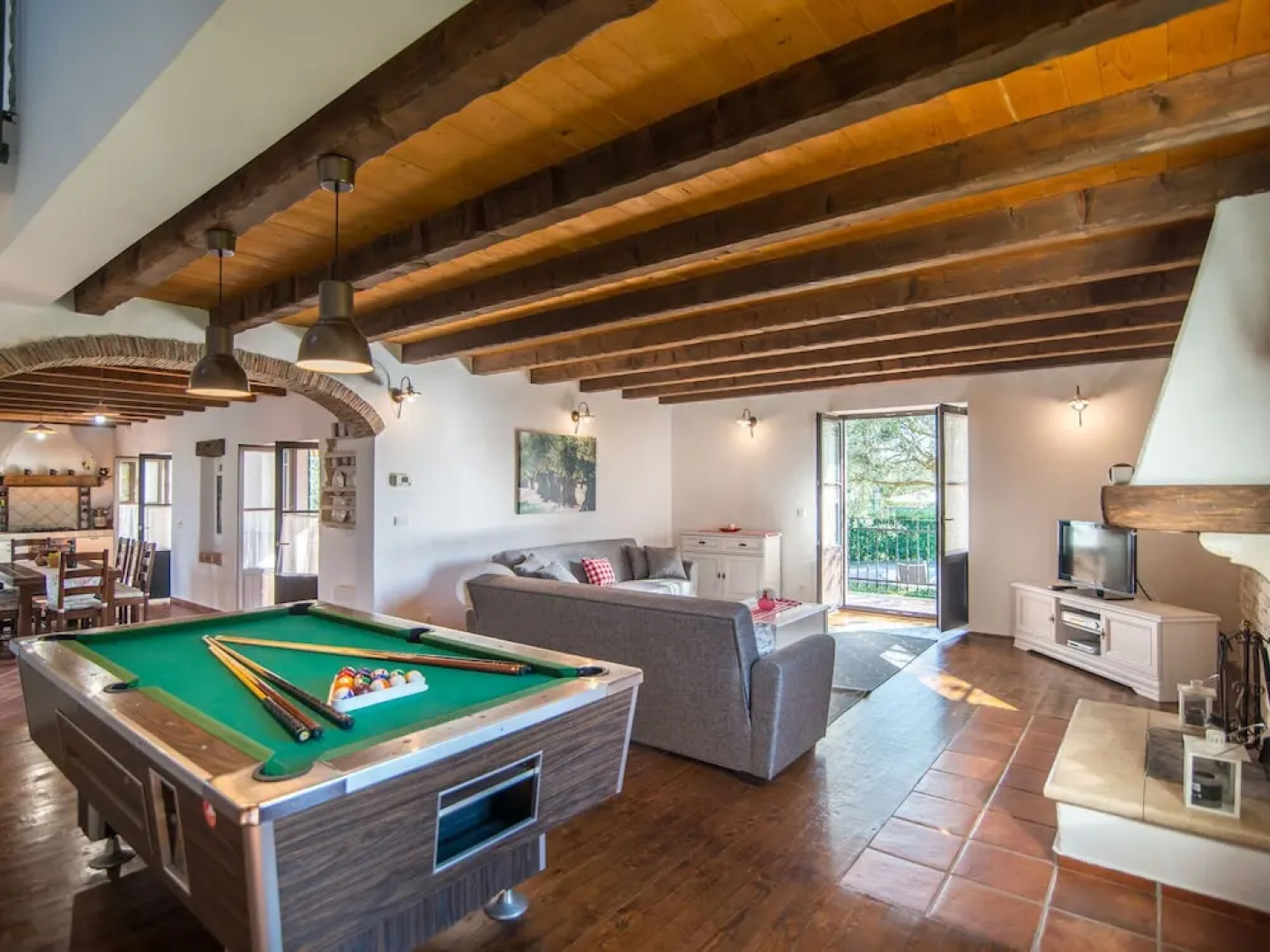 Expansive Villa in Sveti Lovrec With Swimming Pool