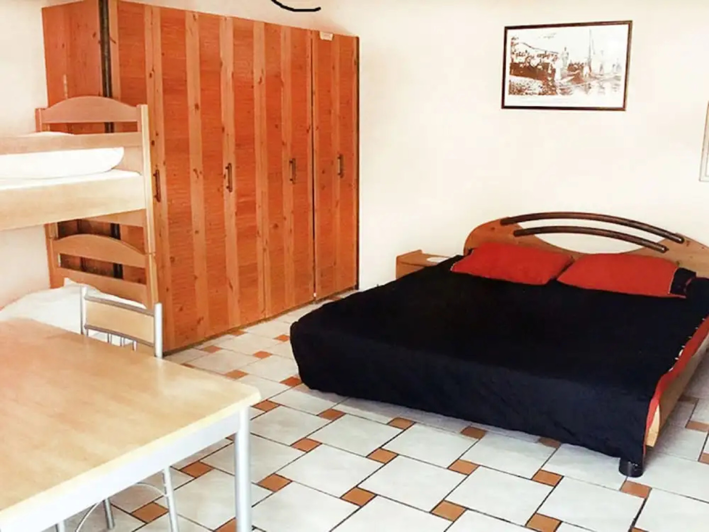 Quaint Holiday Home in Metajna With Terrace