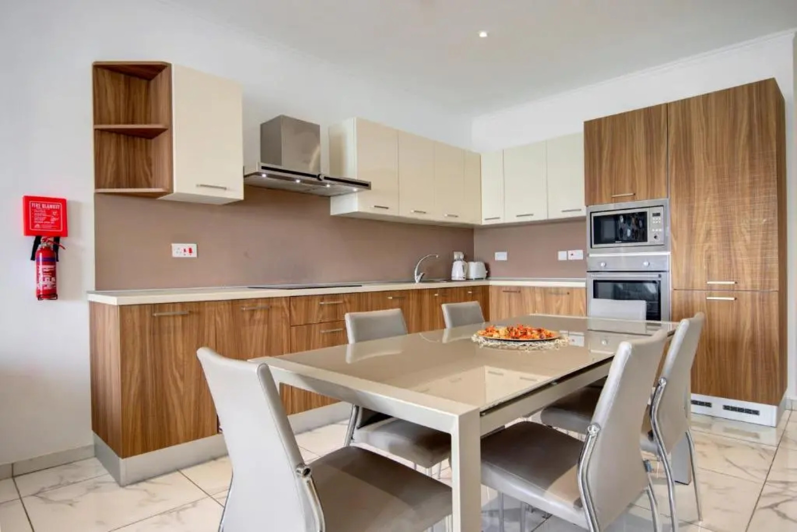 Modern Beach APT w Fantastic Sea Views - 1