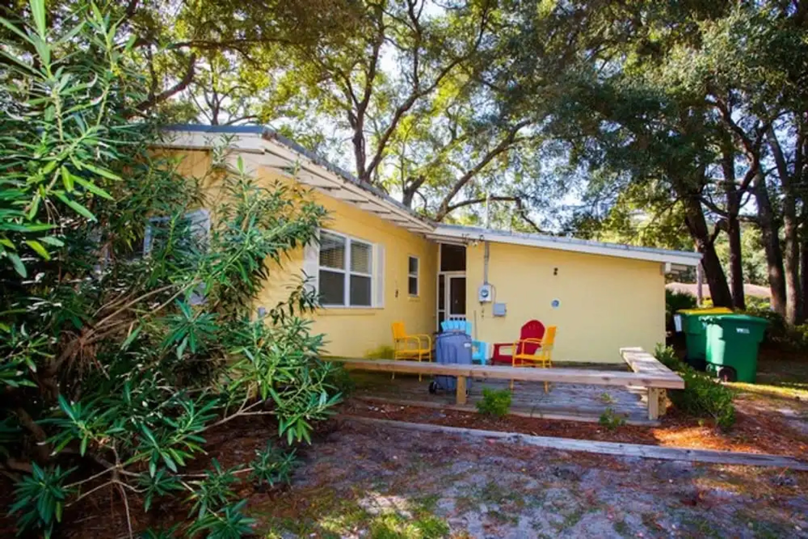 Mellow Yellow - 3 Br Home