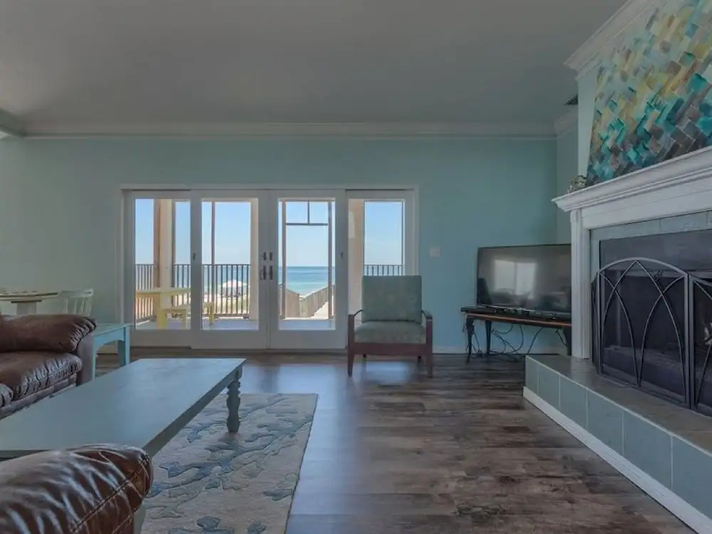 C-Glass by Meyer Vacation Rentals