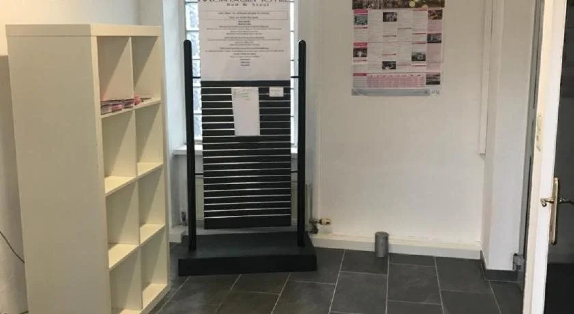 Montagehotel Bed  Steel