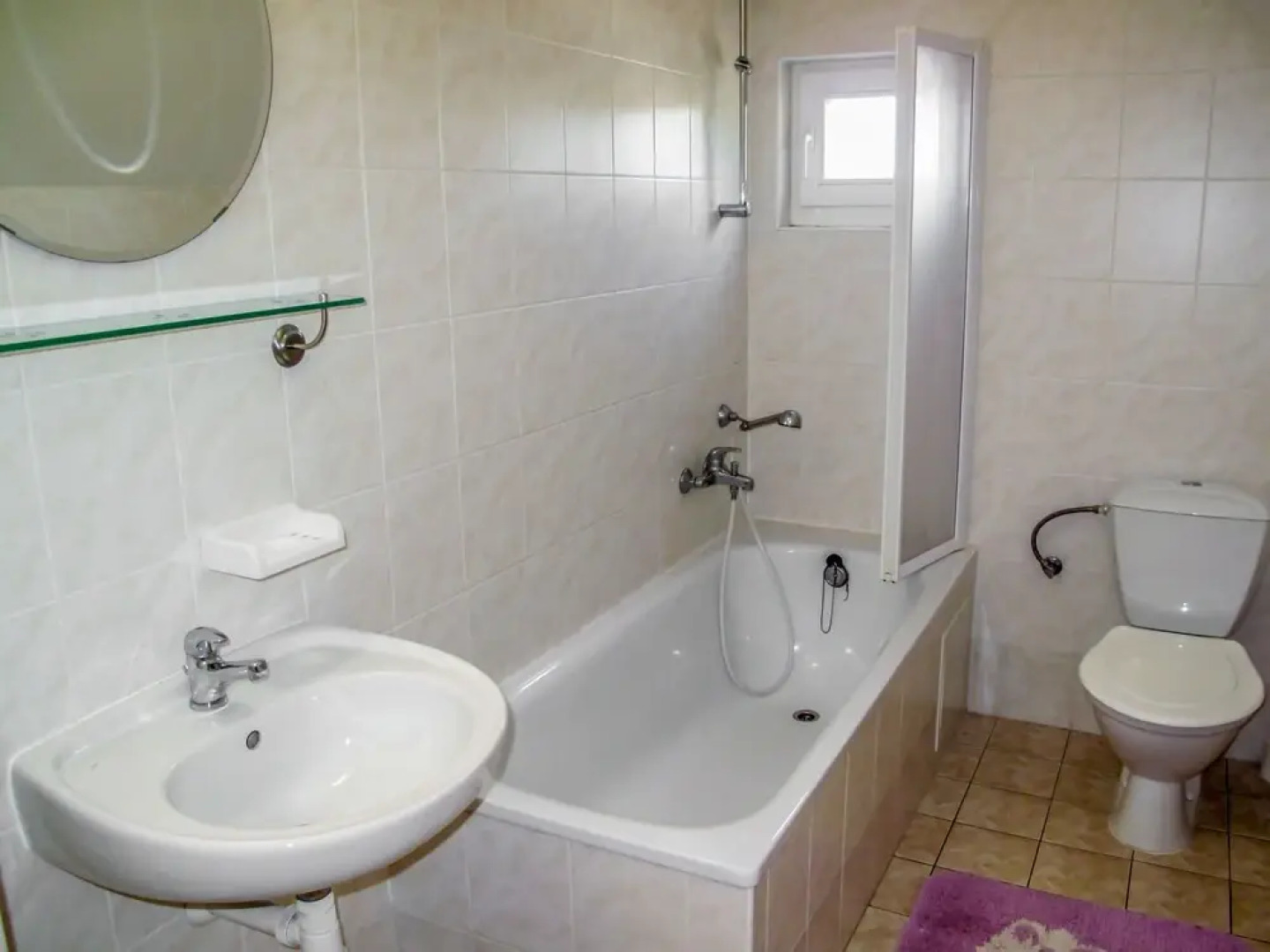 Holiday Hill 67 ern D l