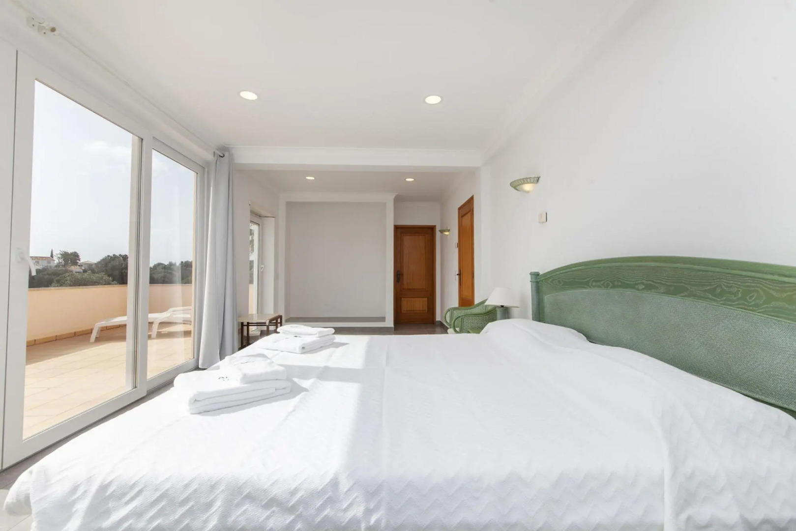 D08 - Bay View Villa in Vale da Lama