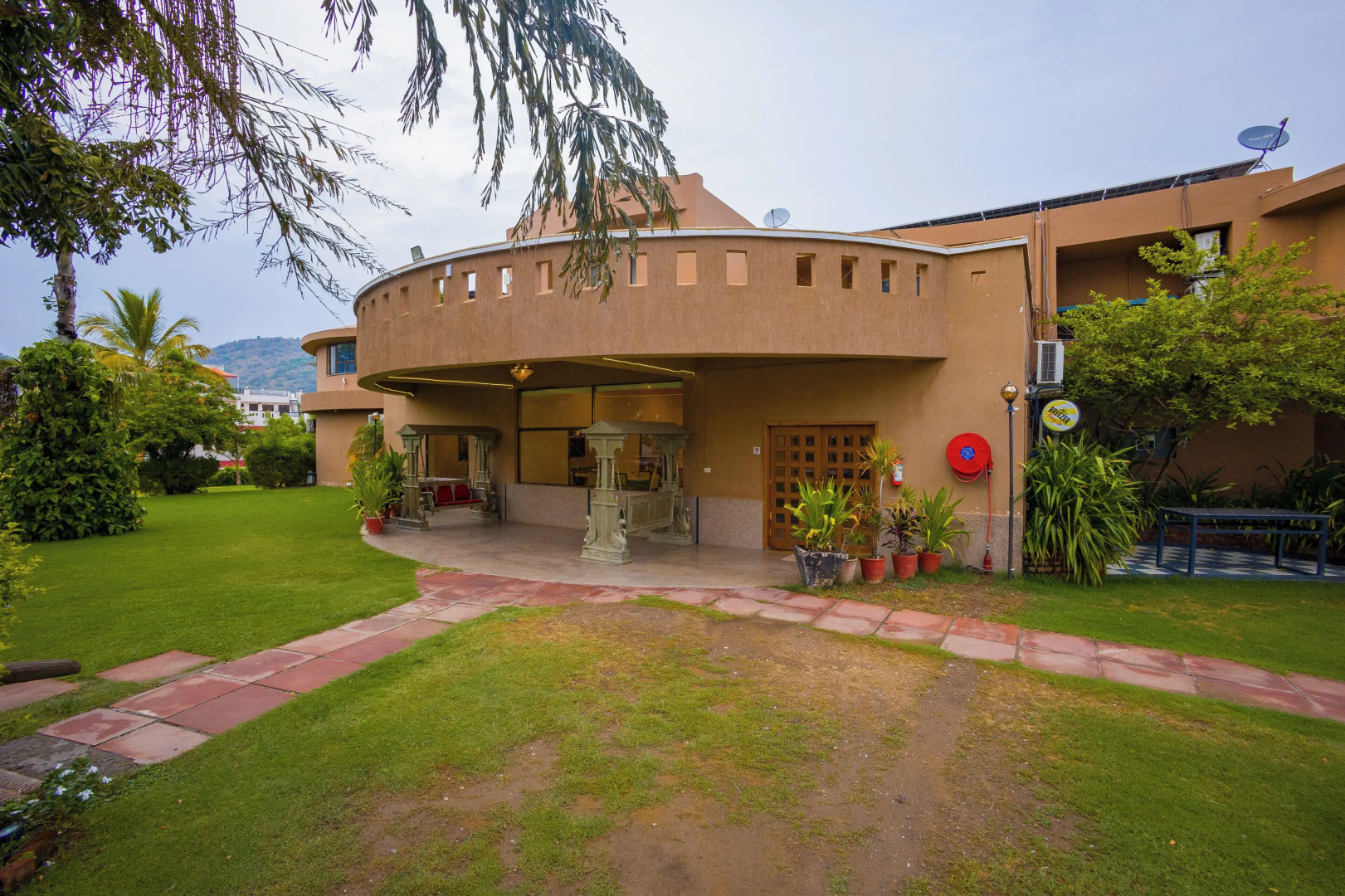 Jeevan Tara Club & Resort