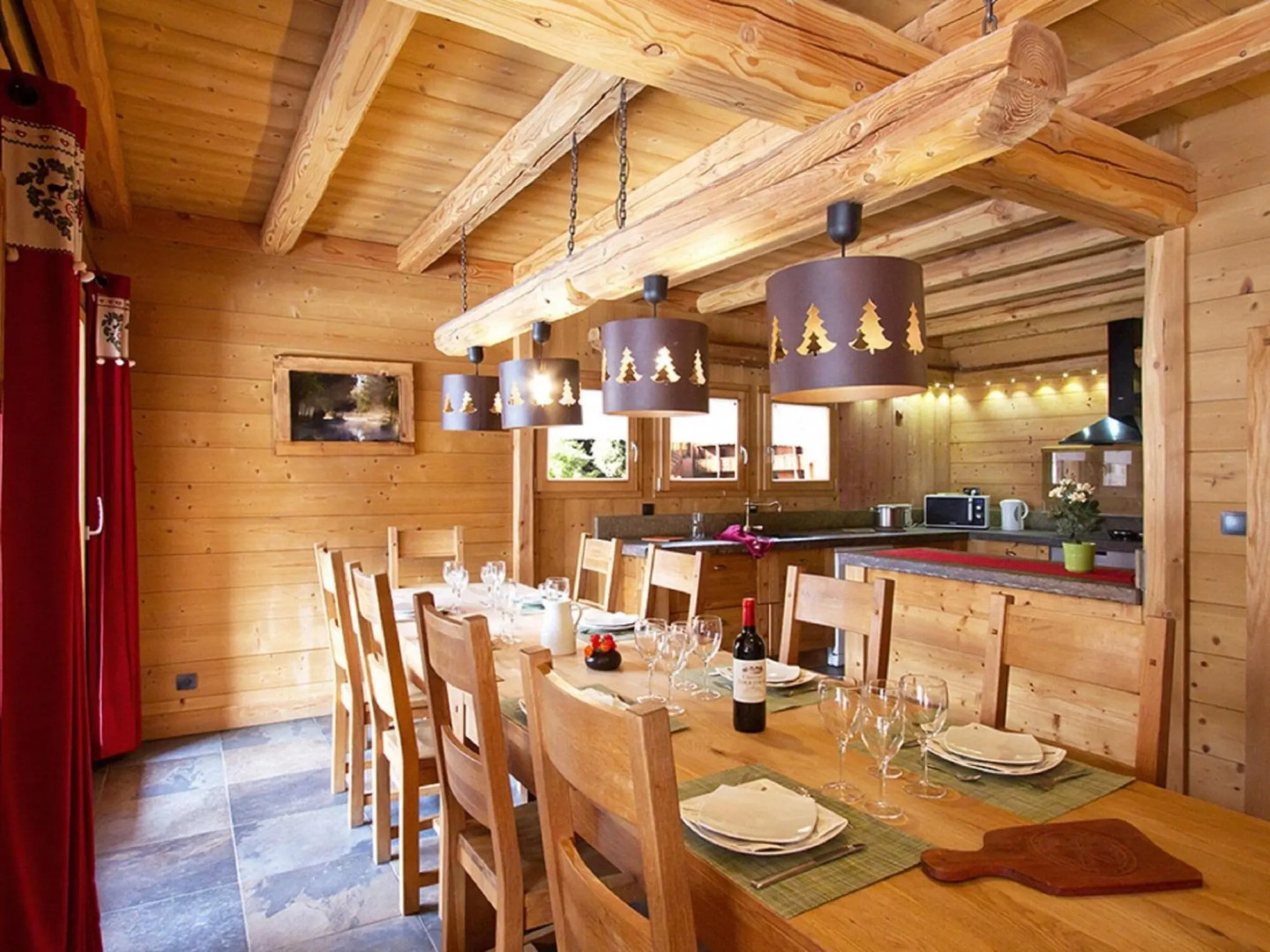 Delightful 14-person chalet with sauna and pool in Les Deux Alpes