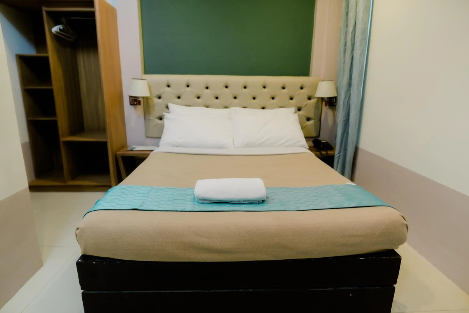 The horizon suites and arcade