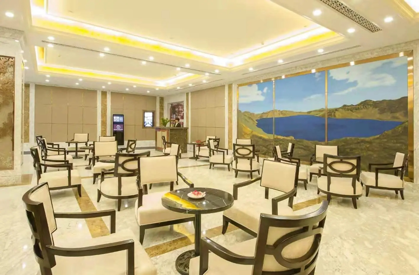 Changchun Warren Hotel
