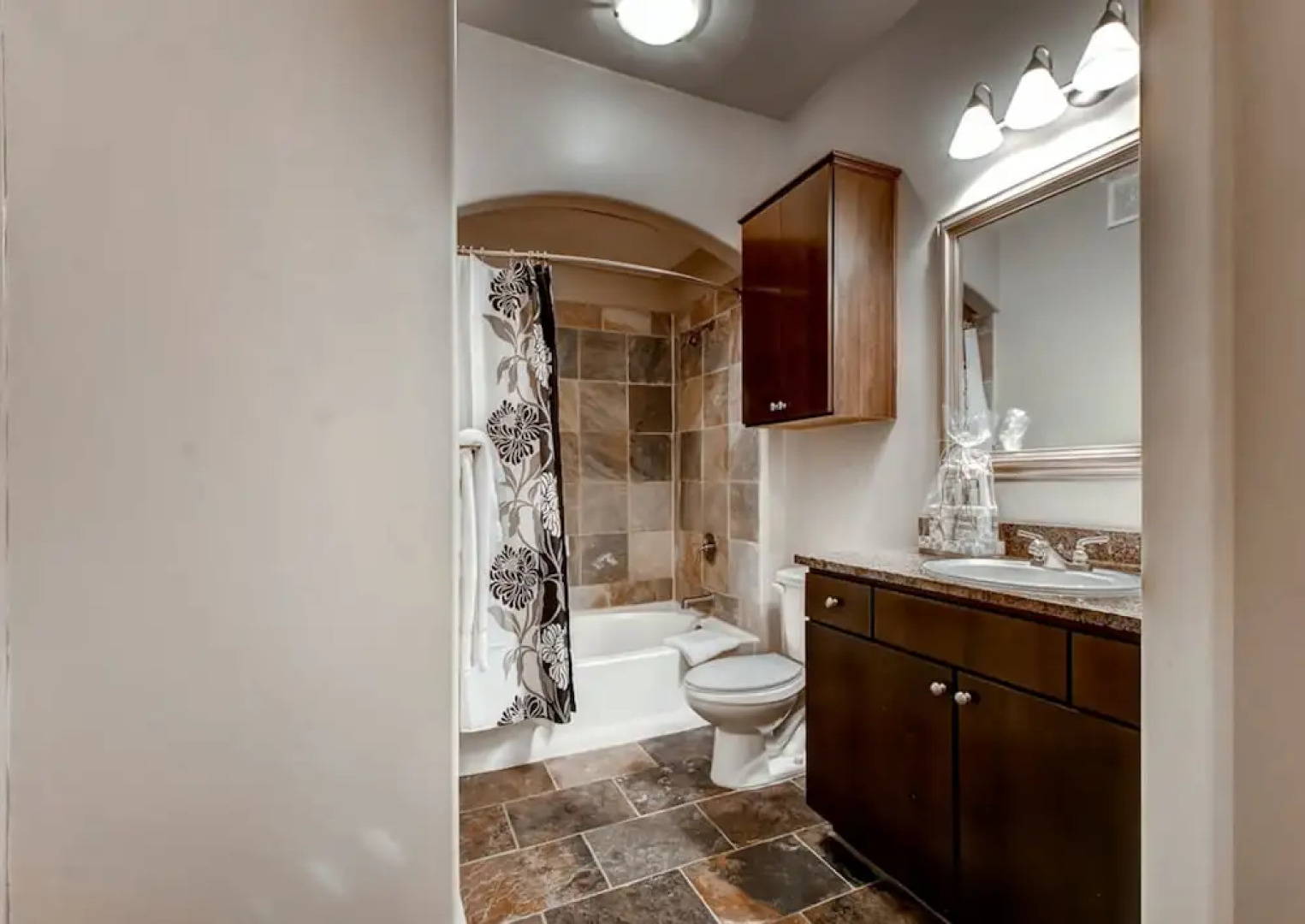 Global Luxury Suites in Walnut Creek