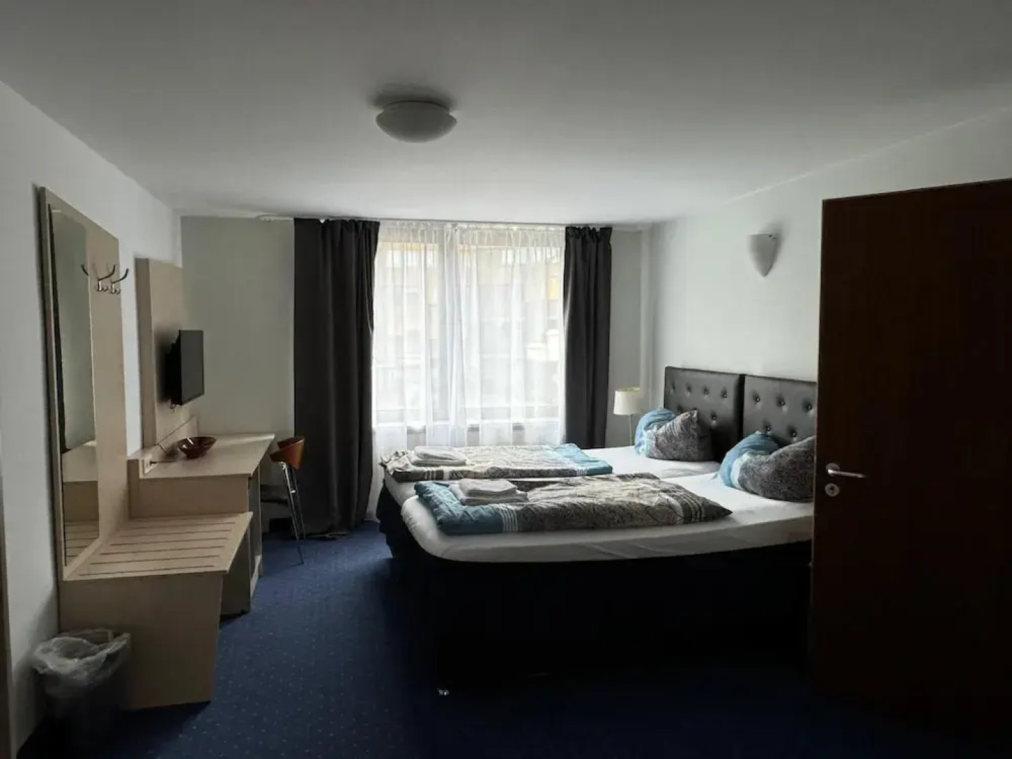 Hotel Regina - DG drei D.G. GmbH