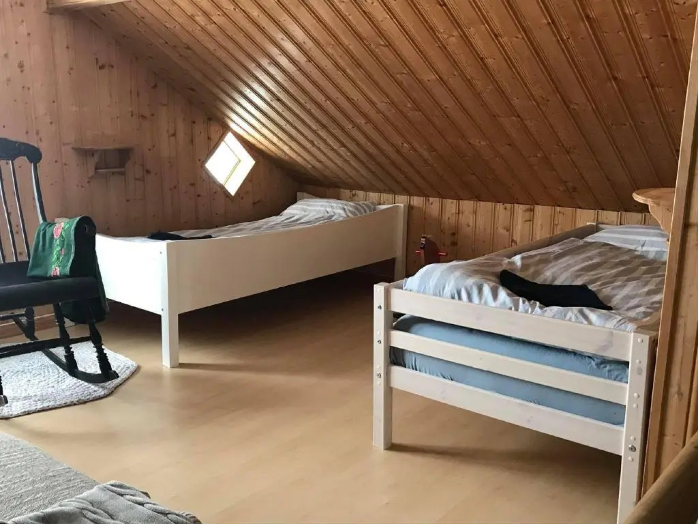 Charming Lakeside House