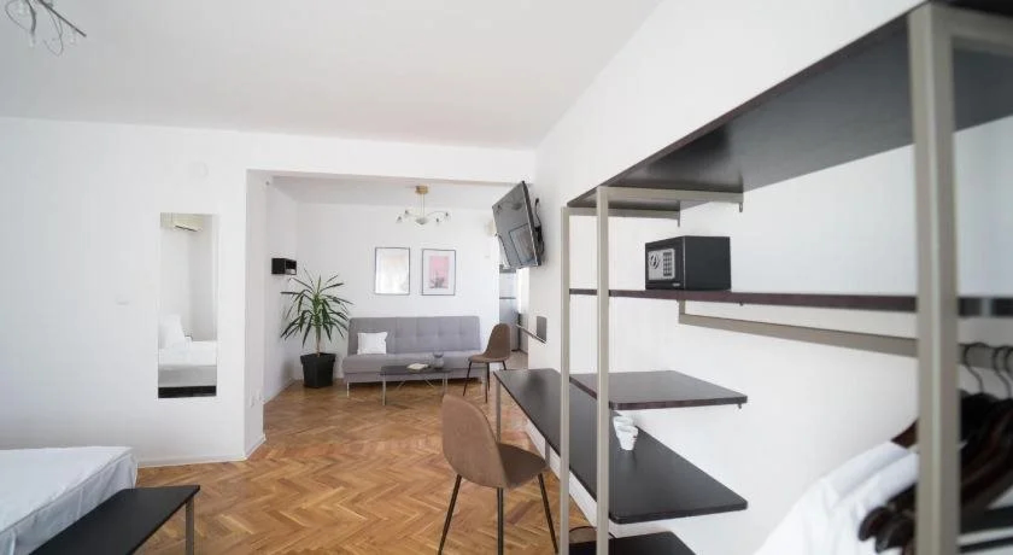 Hotel Mistral