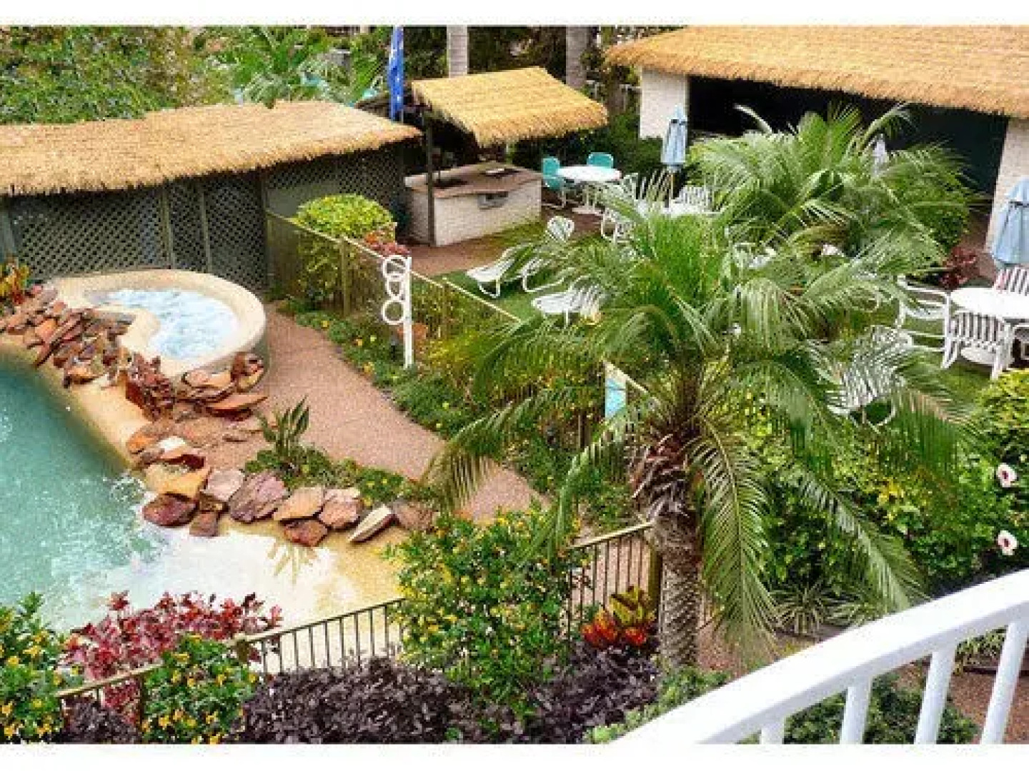 Allamanda Apartments