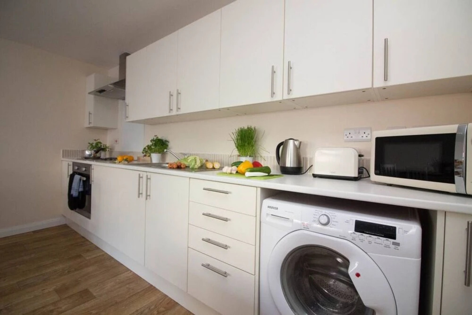 Stayzo Stylish Accommodation in Southampton 10