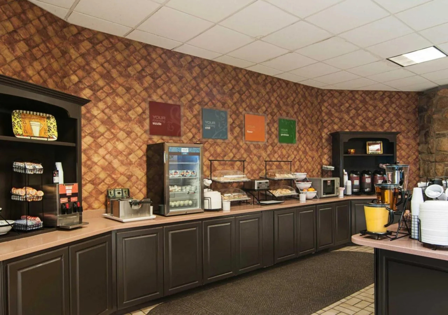 Comfort Inn & Suites near Danville Mall