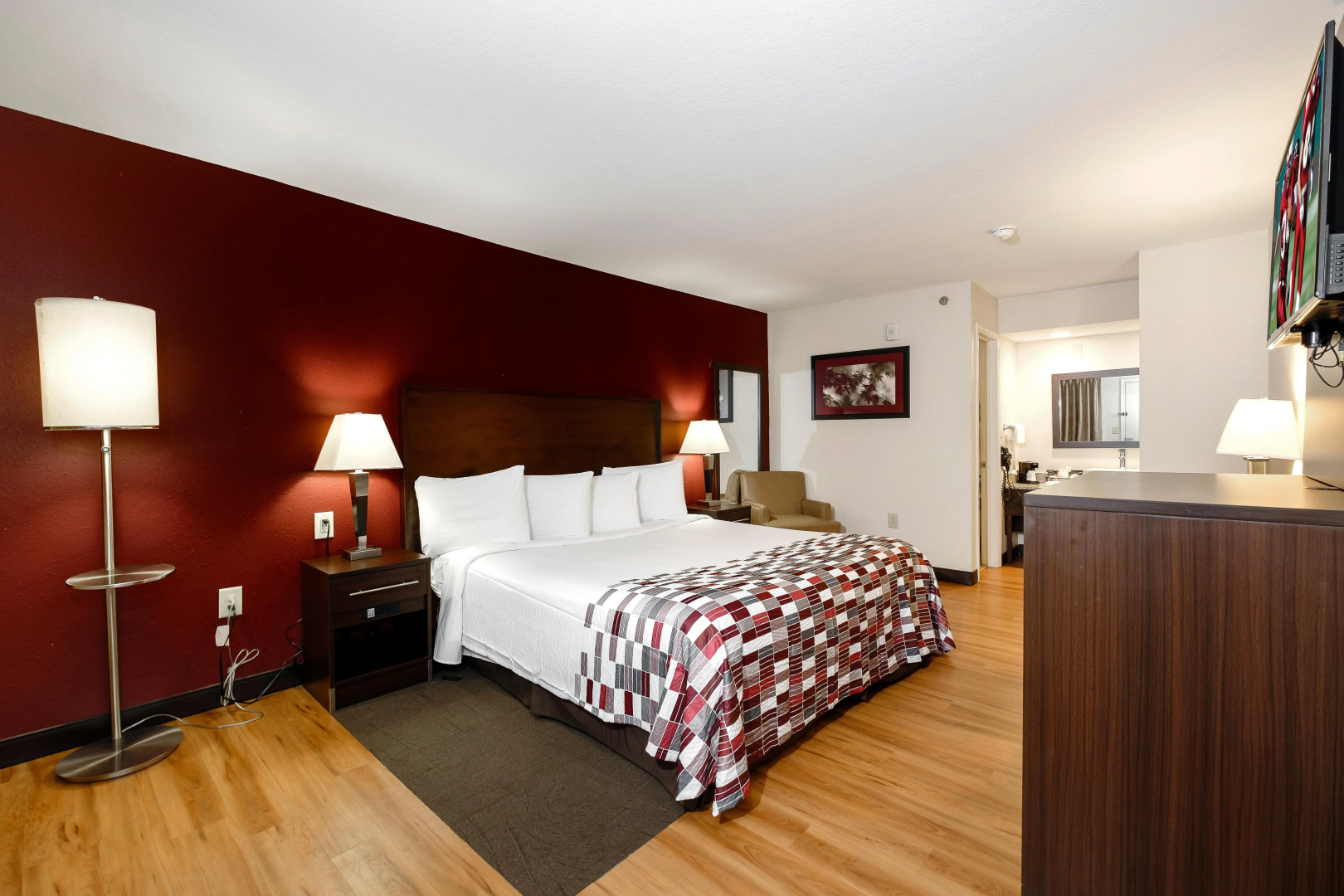 Super 8 by Wyndham Helen