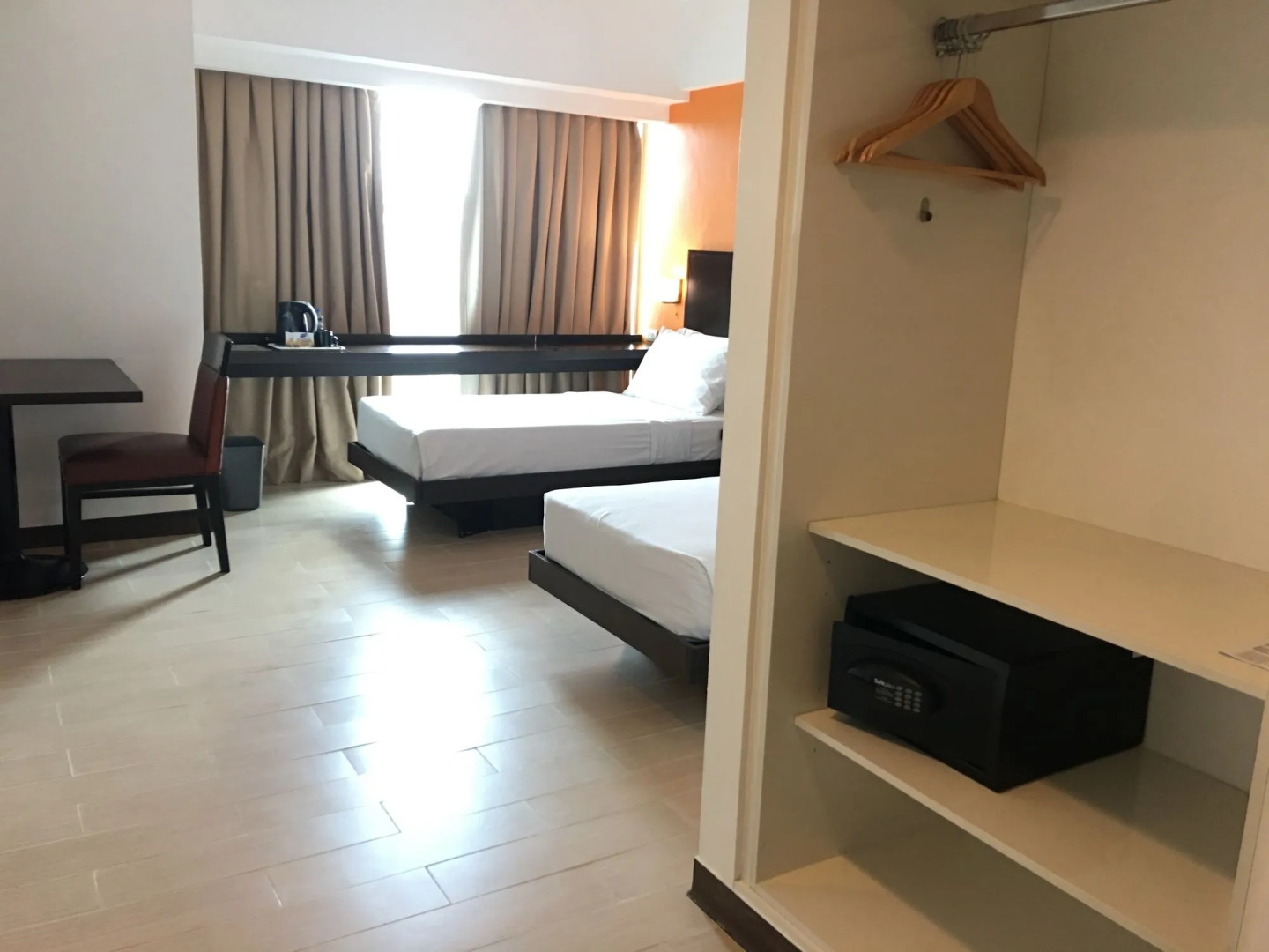 Holiday Inn Express Manila Newport City