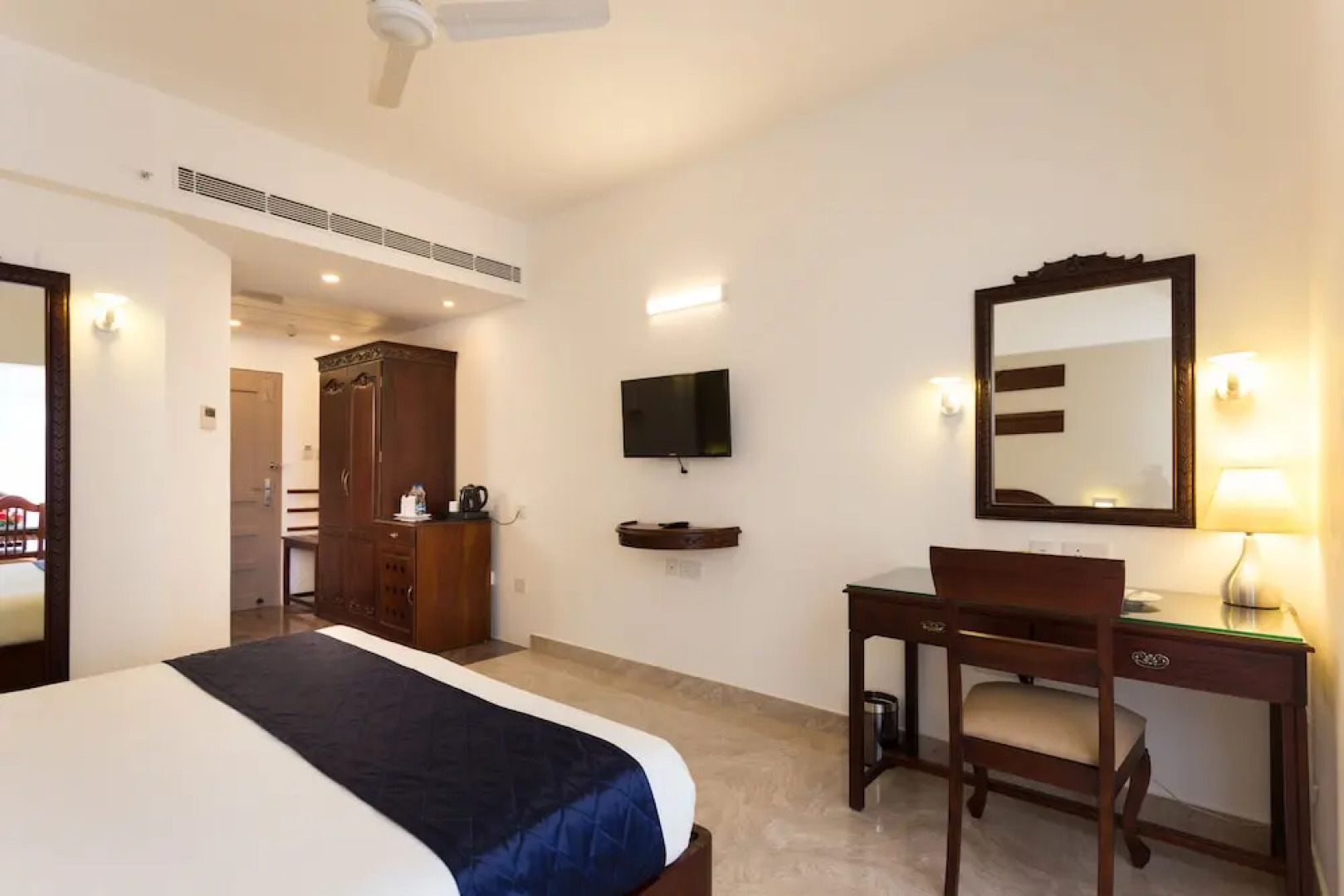 Hotel Guruvayur Gateway