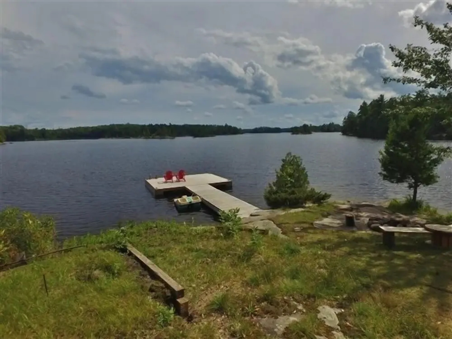 432 Weslemkoon Lake 4 Bedroom Cottage